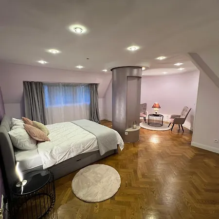 ホームステイ Le Joyau De Balmoral