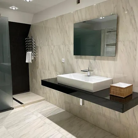 Le Joyau De Balmoral * サルト・レ・スパ