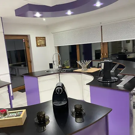 Le Joyau De Balmoral ホームステイ